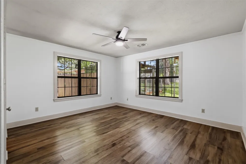511 W Val Verde Street Brenham, TX 77833