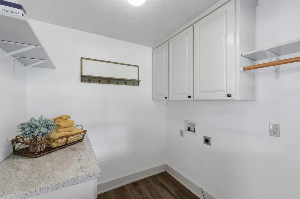 511 W Val Verde Street Brenham, TX 77833