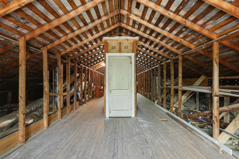 511 W Val Verde Street Brenham, TX 77833