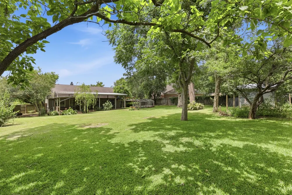 511 W Val Verde Street Brenham, TX 77833