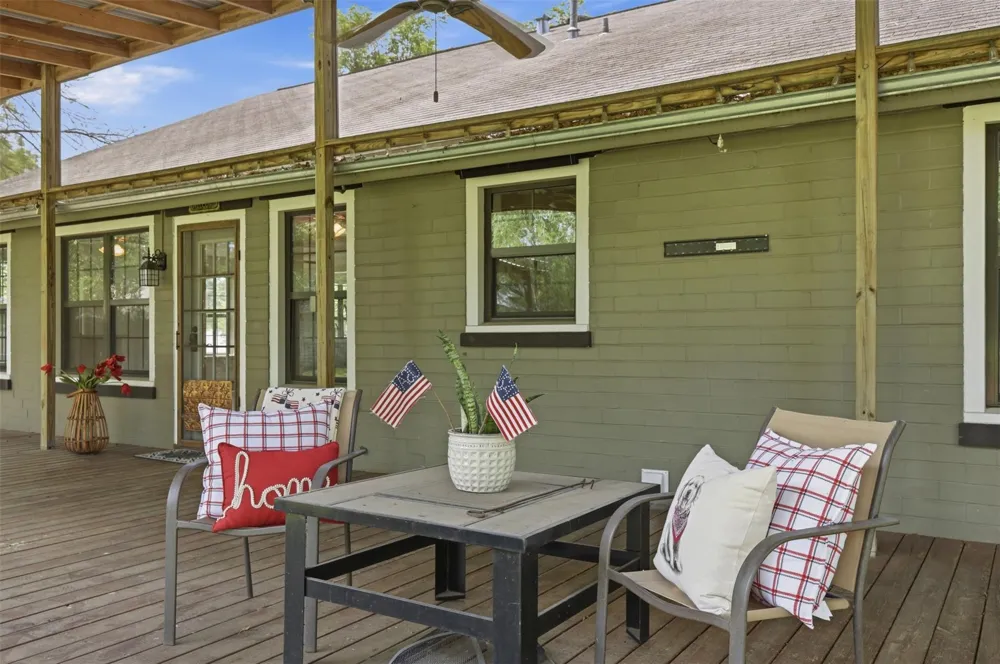 511 W Val Verde Street Brenham, TX 77833