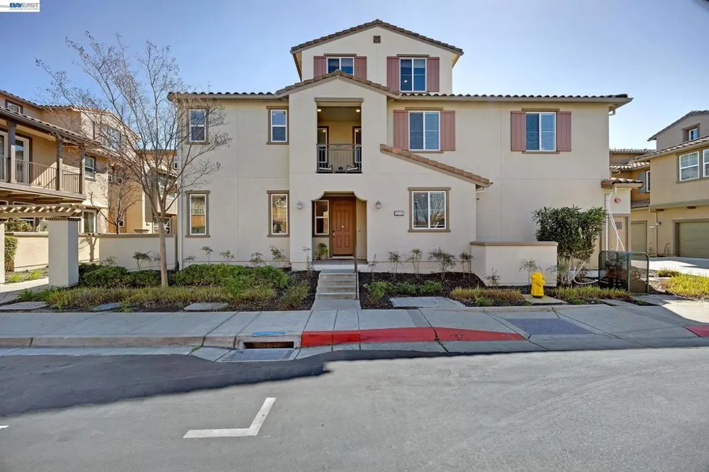 5216 Fioli Loop San Ramon, CA 94582