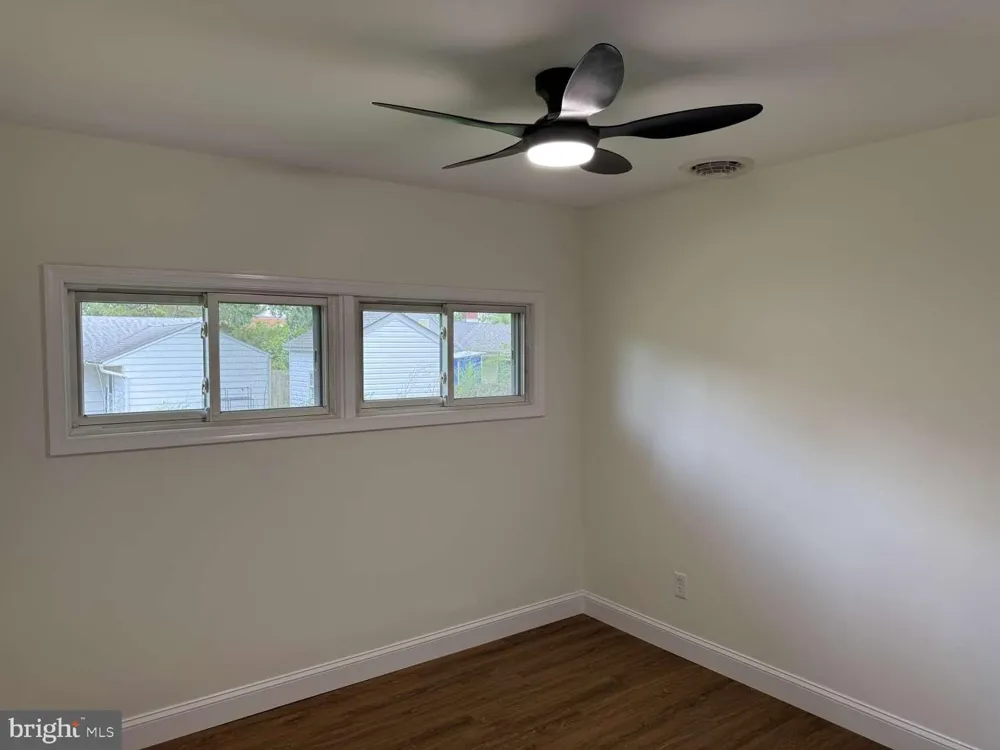 11 METTEN ROAD Newark, DE 19713