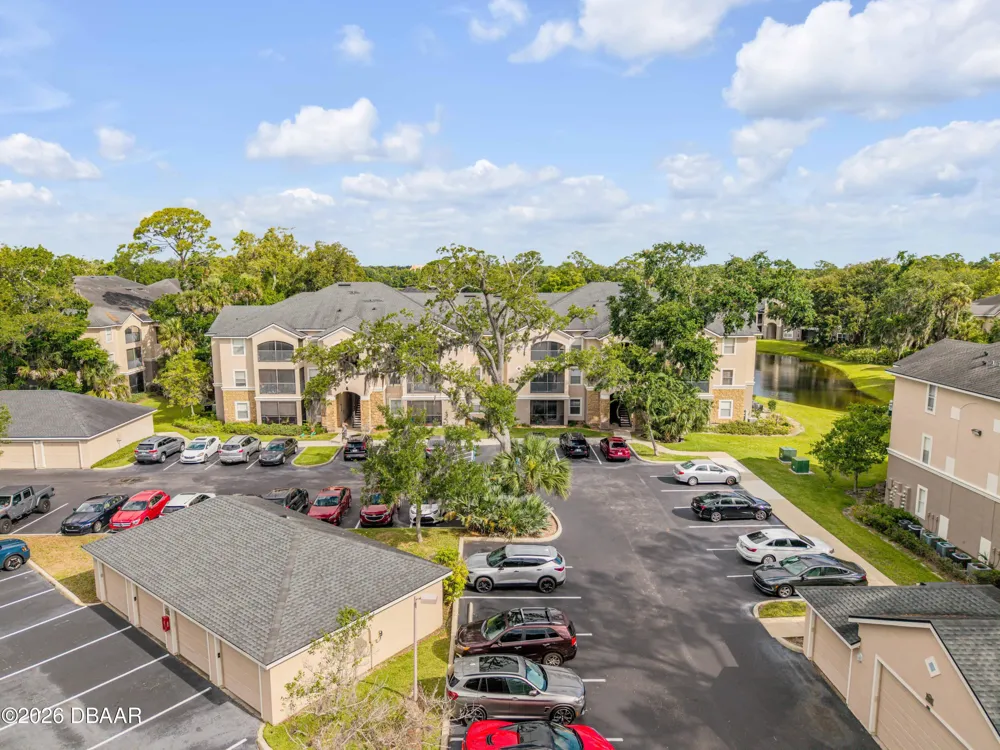 940 Village Trail #4-306 Port Orange, FL 32127