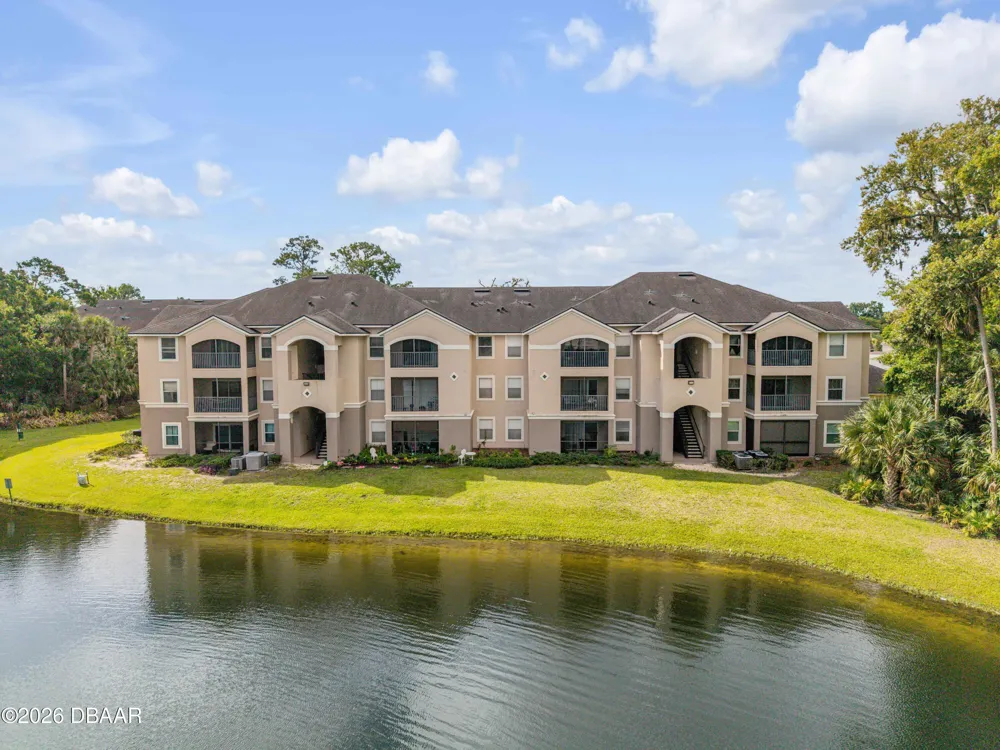 940 Village Trail #4-306 Port Orange, FL 32127