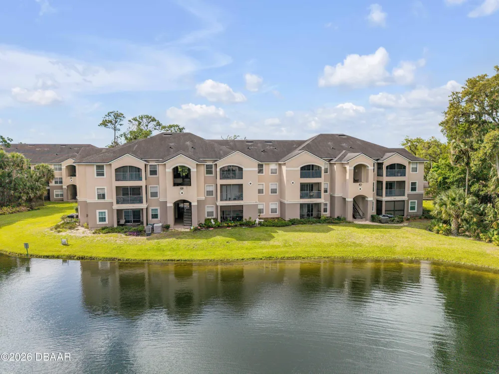 940 Village Trail #4-306 Port Orange, FL 32127