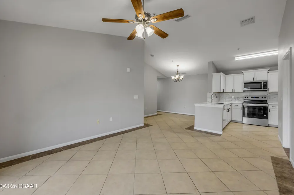 940 Village Trail #4-306 Port Orange, FL 32127
