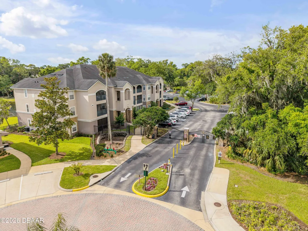 940 Village Trail #4-306 Port Orange, FL 32127