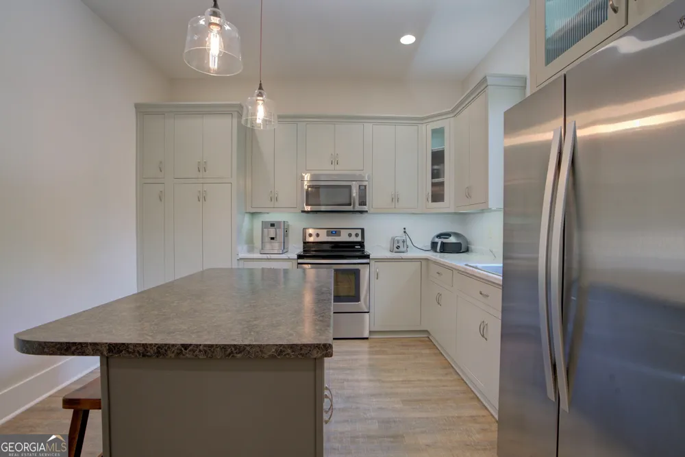 610 Kings Bridge RD SW Cave Spring, GA 30124