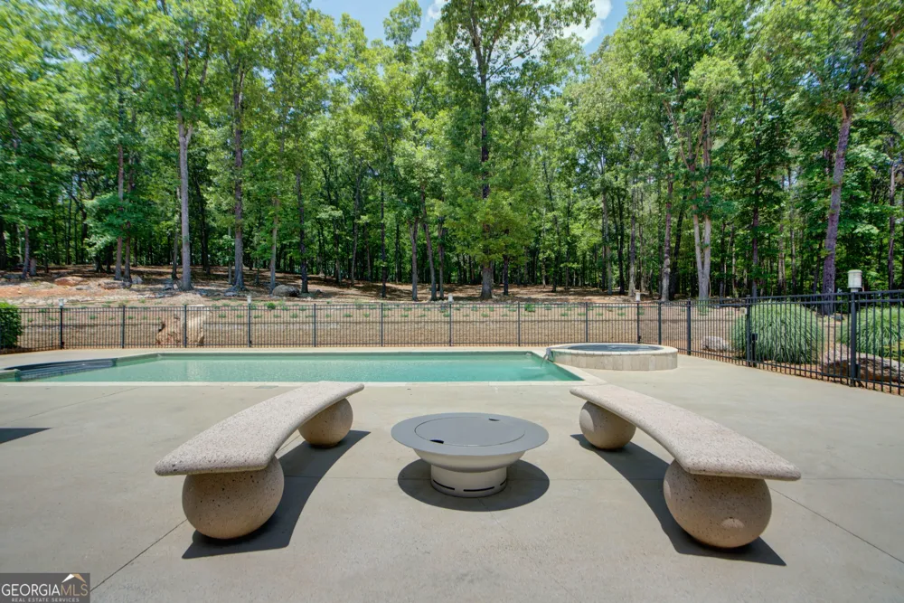 610 Kings Bridge RD SW Cave Spring, GA 30124
