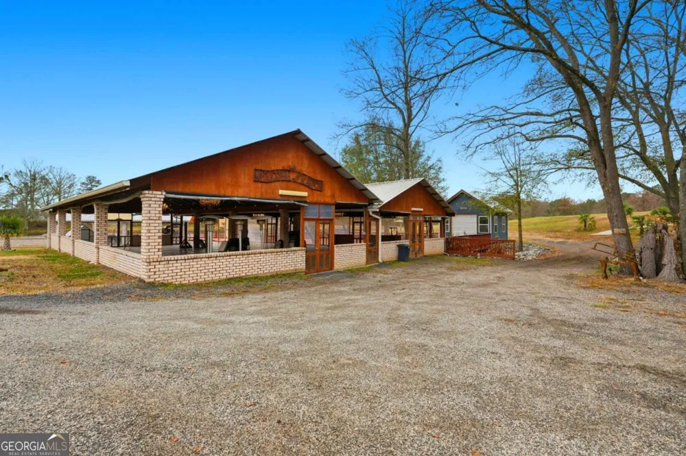 1188 Carl Bethlehem RD Winder, GA 30680