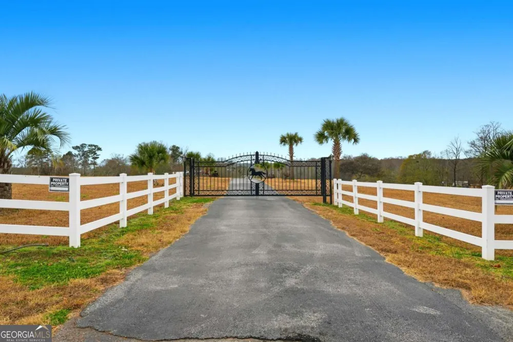 1188 Carl Bethlehem RD Winder, GA 30680