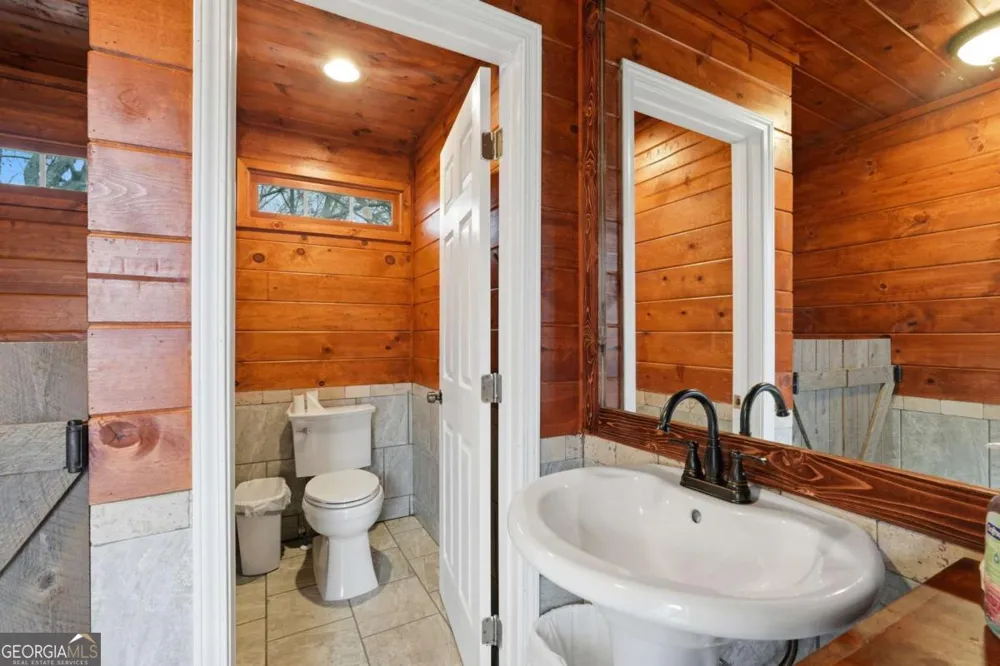 1188 Carl Bethlehem RD Winder, GA 30680