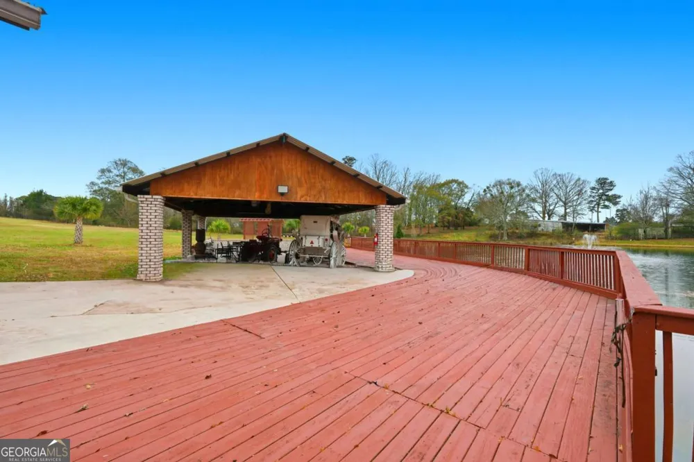 1188 Carl Bethlehem RD Winder, GA 30680