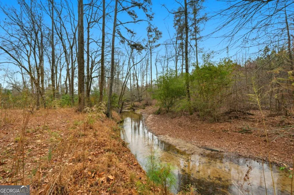1188 Carl Bethlehem RD Winder, GA 30680