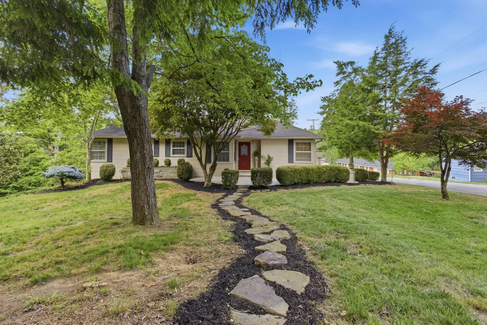 617 Mill Street Kingston, TN 37763