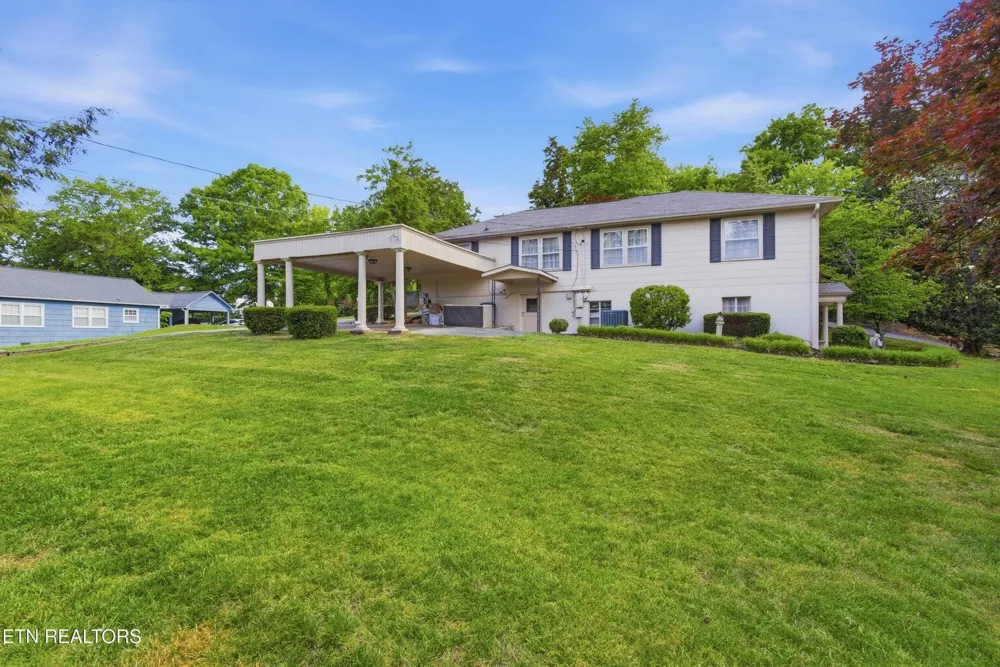 617 Mill Street Kingston, TN 37763