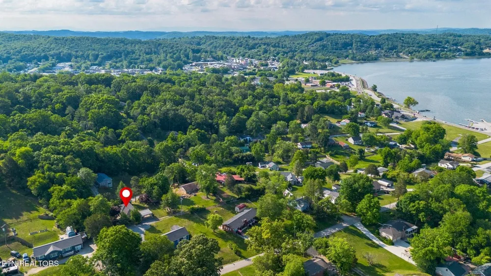 617 Mill Street Kingston, TN 37763