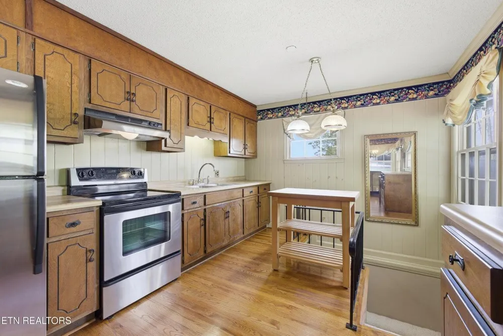 617 Mill Street Kingston, TN 37763