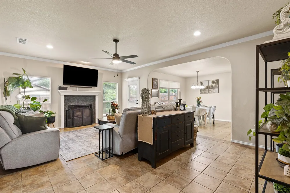2002 Carriage House Drive Temple, TX 76502