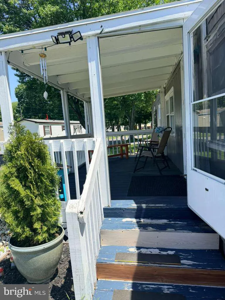 202 FLORIDA AVE Williamstown, NJ 08094