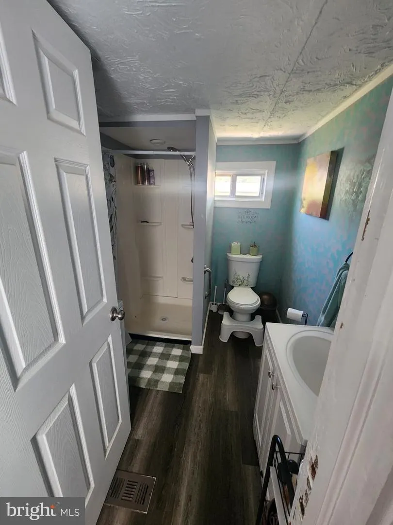 202 FLORIDA AVE Williamstown, NJ 08094