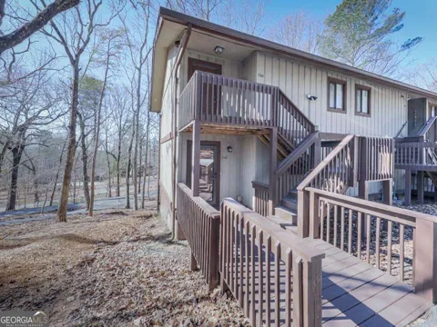 1101 Fairway Oaks RD
