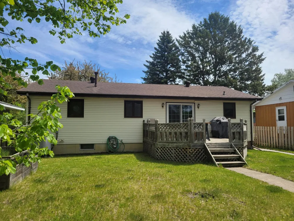 425 Spruce Avenue S Thief River Falls, MN 56701
