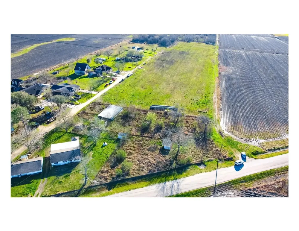 514 Darst Road Beasley, TX 77417