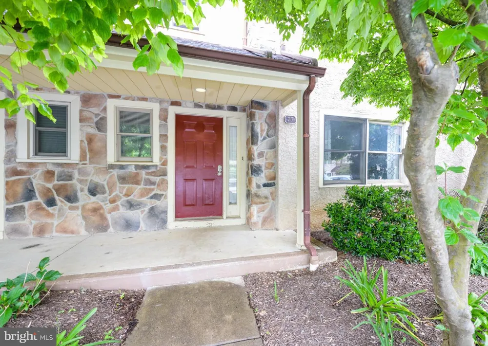 77 BUNKER HILL COURT #77 Wayne, PA 19087