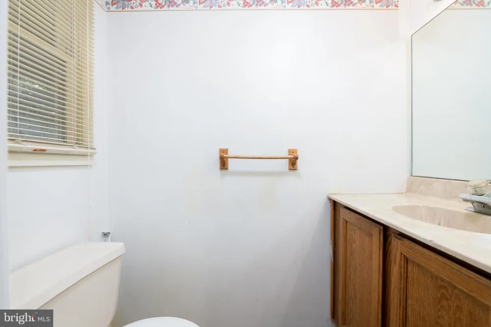 77 BUNKER HILL COURT #77 Wayne, PA 19087
