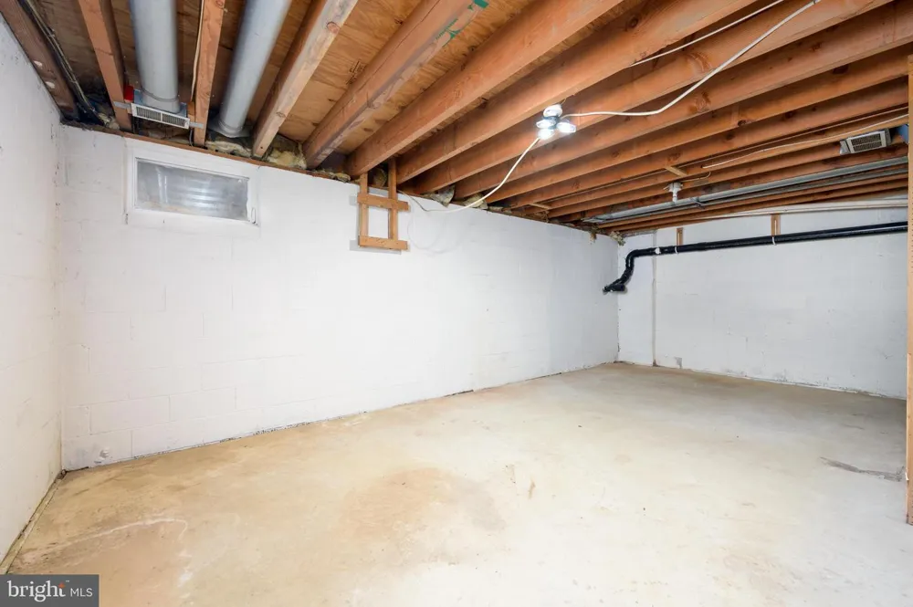 77 BUNKER HILL COURT #77 Wayne, PA 19087