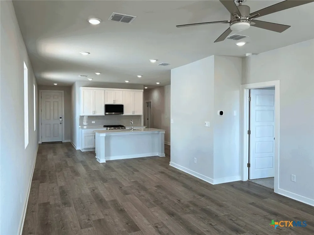 11916 Ellena Cove Austin, TX 78747