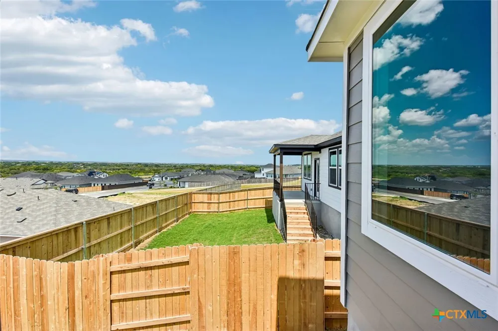11916 Ellena Cove Austin, TX 78747