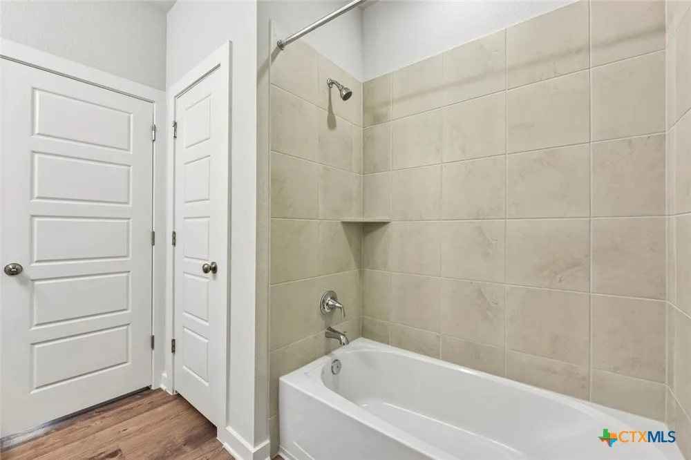 11916 Ellena Cove Austin, TX 78747