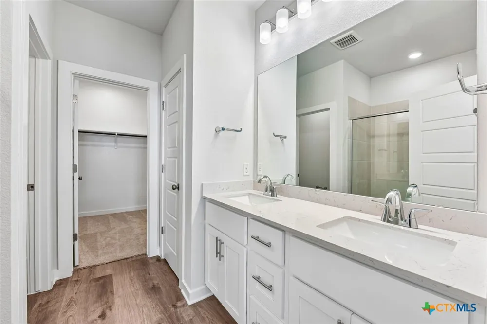 11916 Ellena Cove Austin, TX 78747