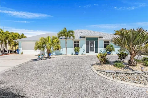 3778 Pinetree Drive
