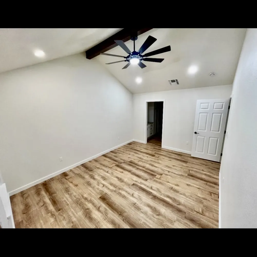 1127 Greenhill Drive Canyon Lake, TX 78133