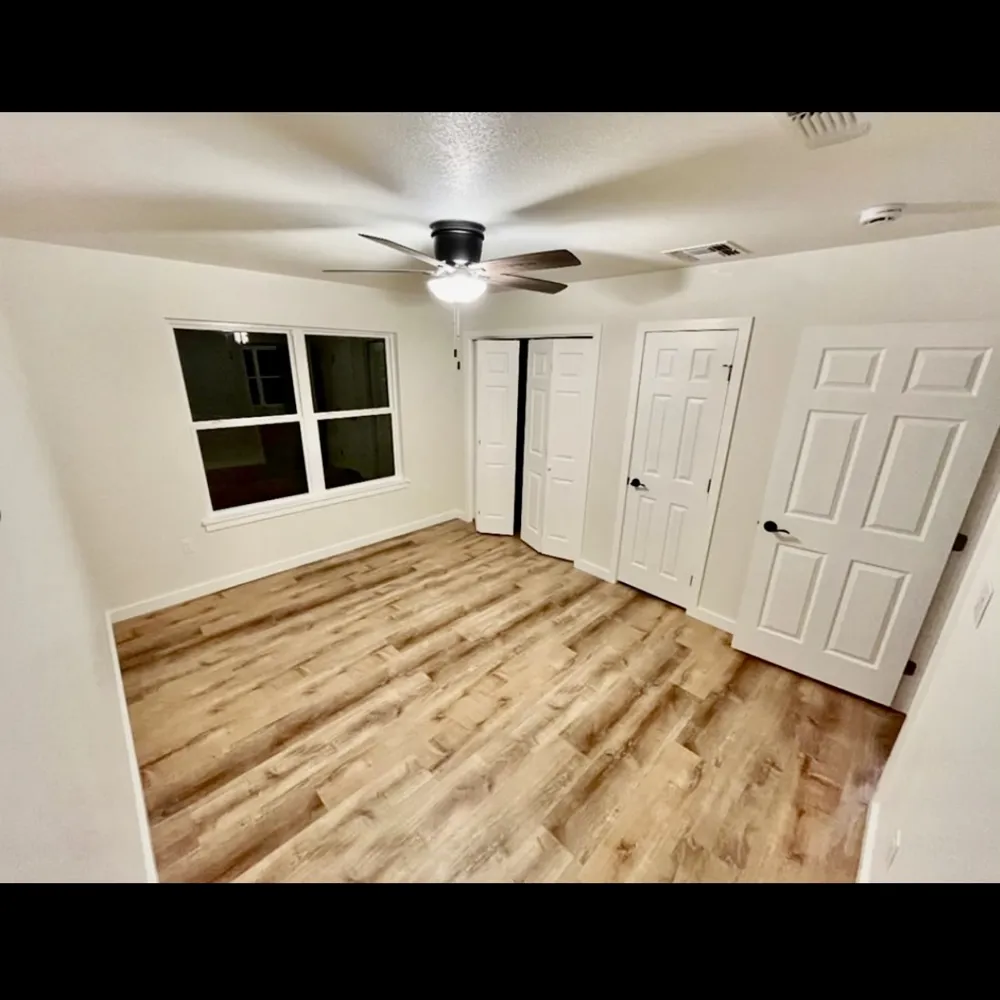 1127 Greenhill Drive Canyon Lake, TX 78133