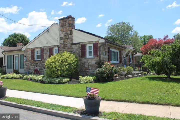 158 GREEN STREET Palmyra, PA 17078