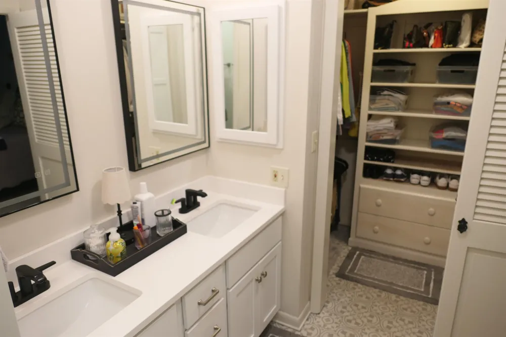 1006 Falkirk Road Alma City, MI 48801