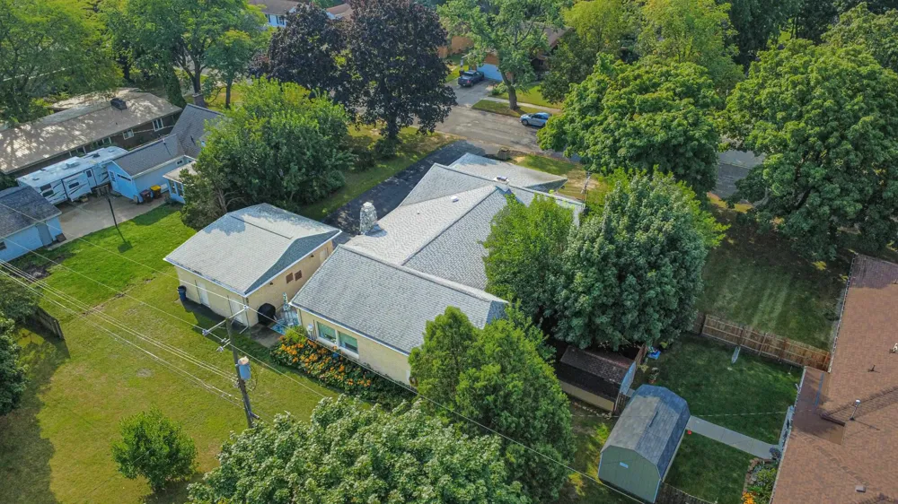 1006 Falkirk Road Alma City, MI 48801