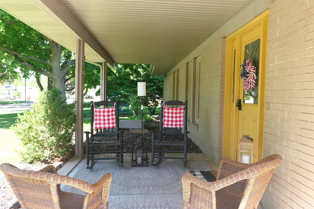 1006 Falkirk Road Alma City, MI 48801