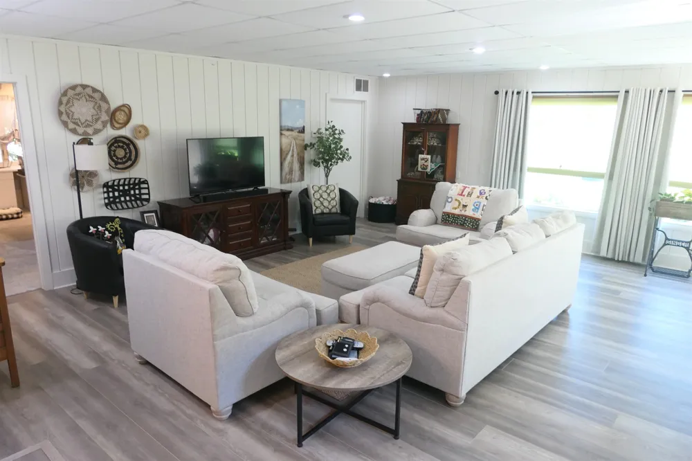 1006 Falkirk Road Alma City, MI 48801