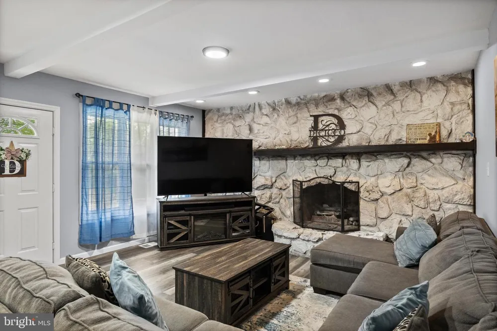 100 HADDON AVENUE Gibbsboro, NJ 08026