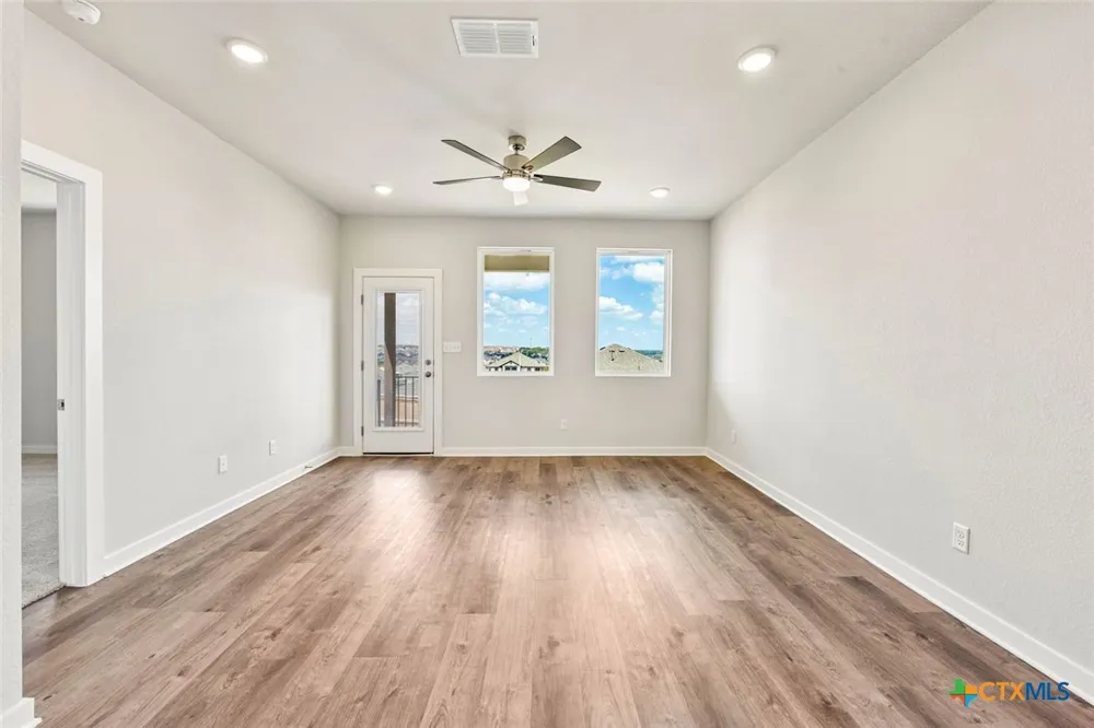 12000 Ellena Cove Austin, TX 78747