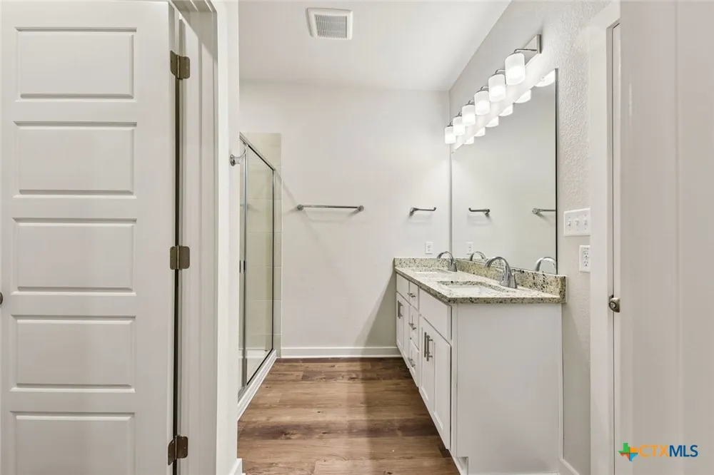 12000 Ellena Cove Austin, TX 78747