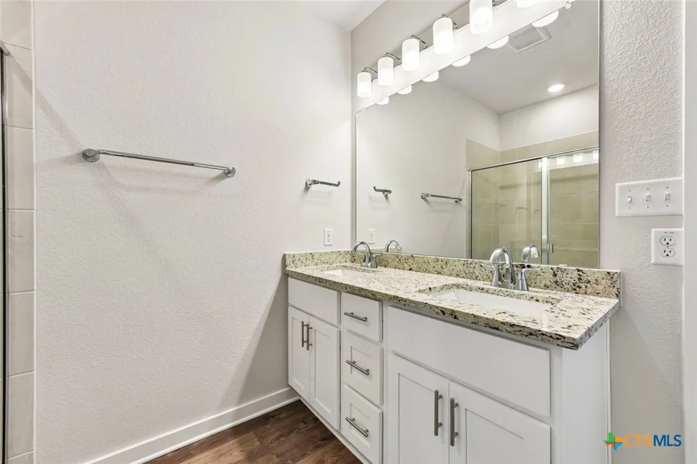 12000 Ellena Cove Austin, TX 78747