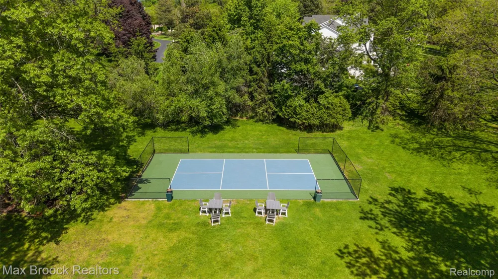 4785 Dow Ridge Road Orchard Lake Village City, MI 48324