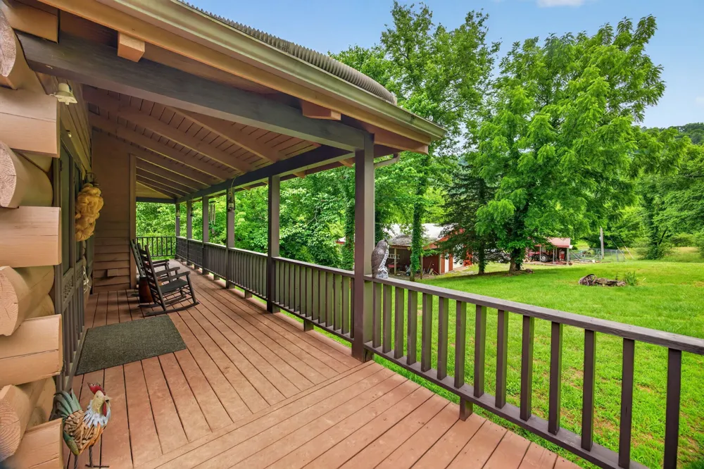 8029 Brimstone Creek Rd Whitleyville, TN 38588